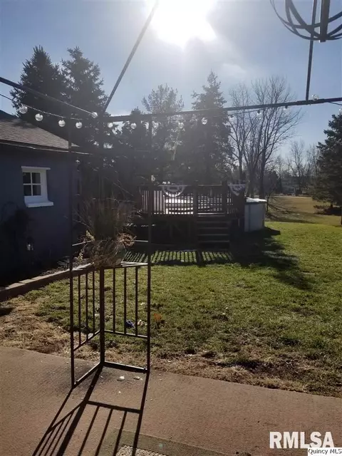 556 W Collins, Mendon, IL 62351 photo 17