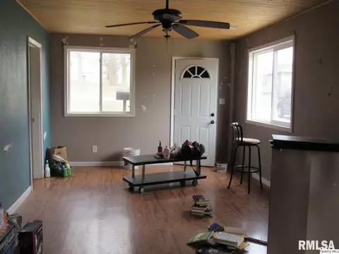 1124 Main, Hamilton, IL 62341 photo 2