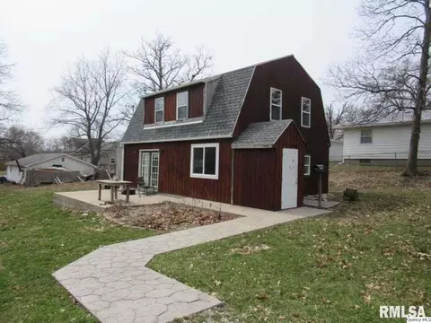 1124 Main, Hamilton, IL 62341 photo 1