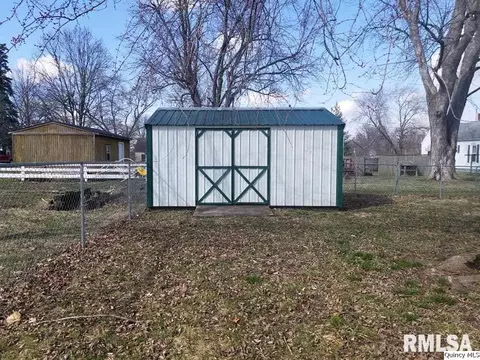 1237 Pratt St, Barry, IL 62312 photo 15