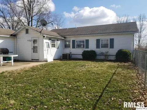 1237 Pratt St, Barry, IL 62312 photo 11