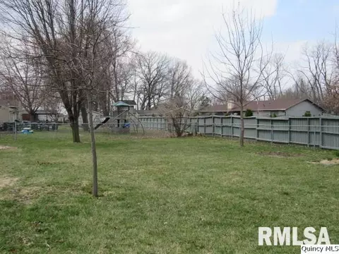 4001 Pine Tree Rd, Quincy, IL 62305 photo 10