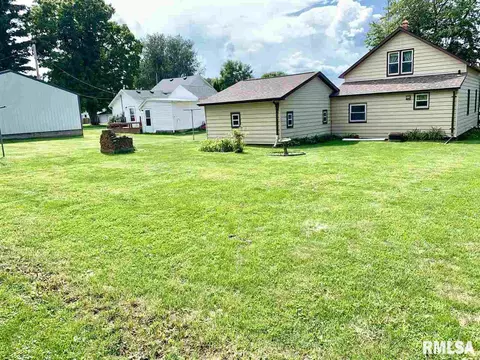 27 Cooper St, Saint Augustine, IL 61474 photo 4