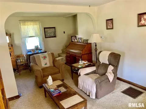 27 Cooper St, Saint Augustine, IL 61474 photo 8