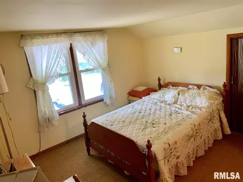 27 Cooper St, Saint Augustine, IL 61474 photo 17