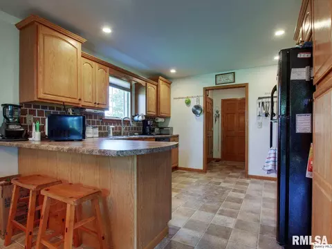 720 N Spring St, Palmyra, MO 63461 photo 10