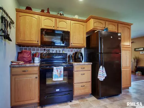 720 N Spring St, Palmyra, MO 63461 photo 13