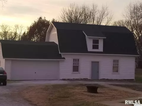 316 N Illinois, Camp Point, IL 62320 photo 2