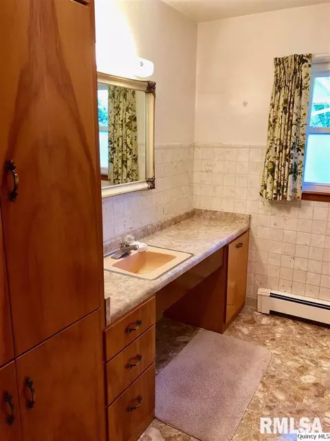 616 Miller St, Carthage, IL 62321 photo 9