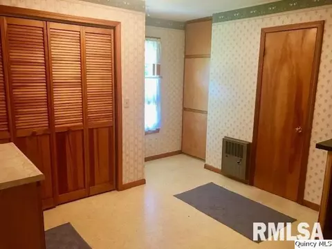 616 Miller St, Carthage, IL 62321 photo 7