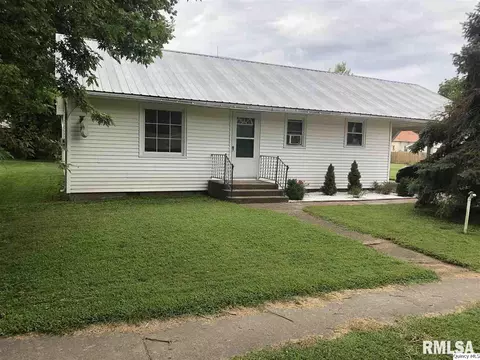 370 S Lee Evans Dr, Hull, IL 62343 photo 1
