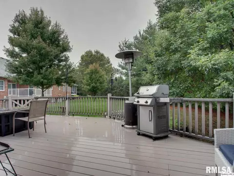616 Eagle Trce, Quincy, IL 62305 photo 2