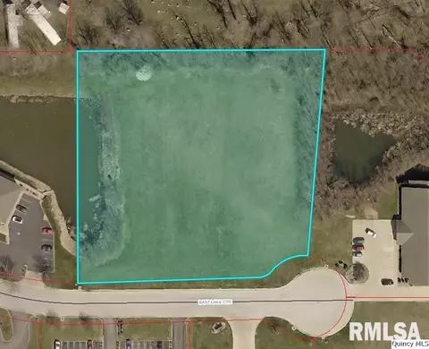 3755 E Lake Centre Dr, Quincy, IL 62301 photo 1