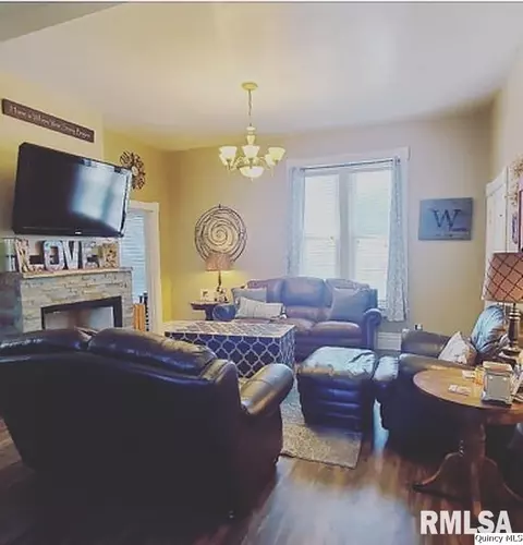 210 Smith St, Ursa, IL 62376 photo 10