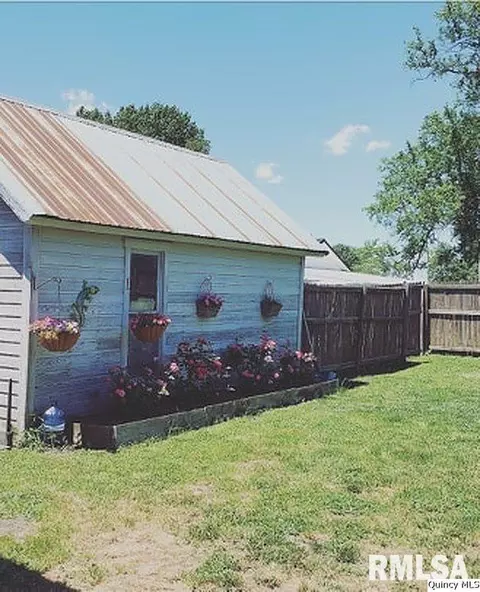 210 Smith St, Ursa, IL 62376 photo 28