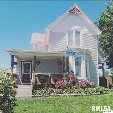 210 Smith St, Ursa, IL 62376 photo 1