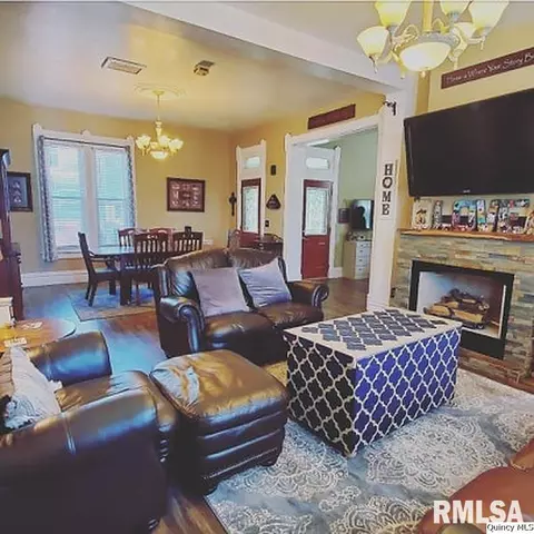 210 Smith St, Ursa, IL 62376 photo 9