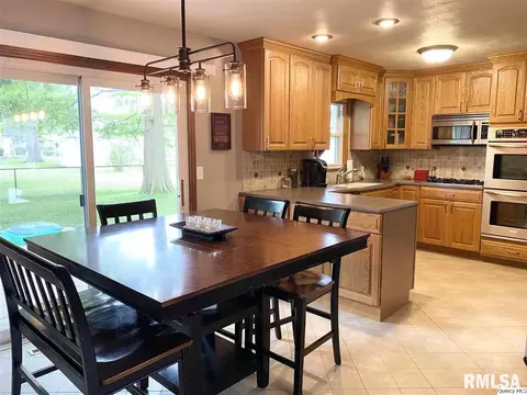 4100 Pine Tree Rd, Quincy, IL 62305 photo 6