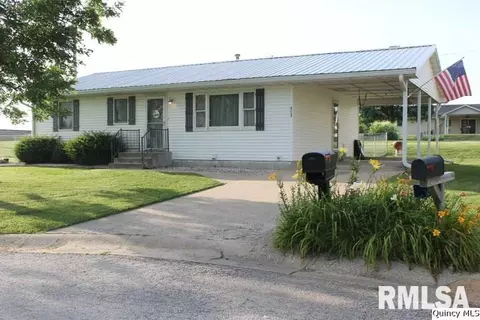 612 Schaefer Dr, Palmyra, MO 63461 photo 1