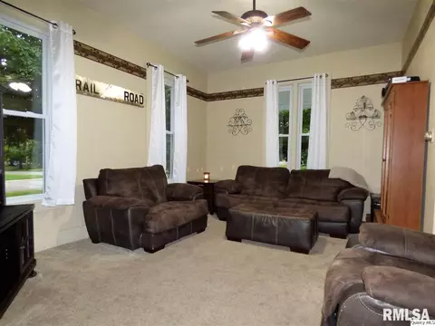 230 N Ohio, Camp Point, IL 62320 photo 11