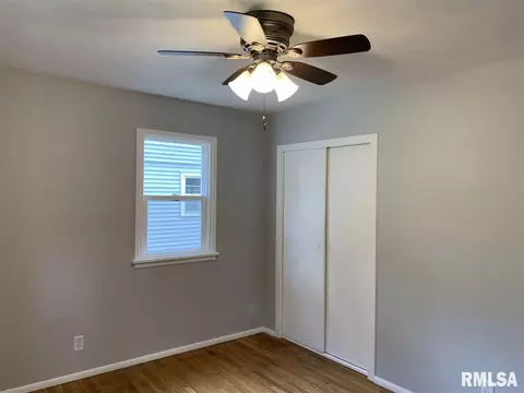 2724 S Lincoln St, Springfield, IL 62704 photo 6