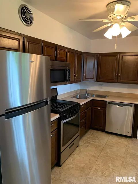 2724 S Lincoln St, Springfield, IL 62704 photo 15