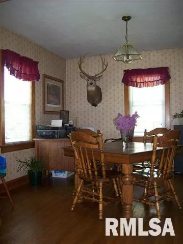 400 E North St, Emden, IL 62635 photo 3
