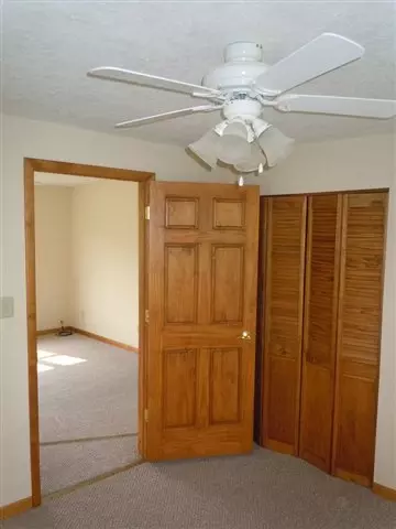 230 E Pine St, Broadwell, IL 62634 photo 7