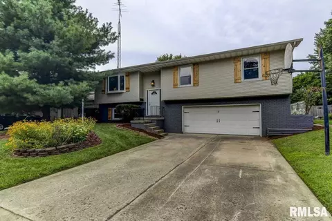 3001 Arlington Dr, Springfield, IL 62704 photo 1