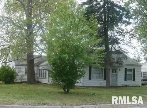 1401 3rd St, Lincoln, IL 62656 photo 1