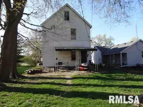 614 N Kickapoo St, Lincoln, IL 62656 photo 3