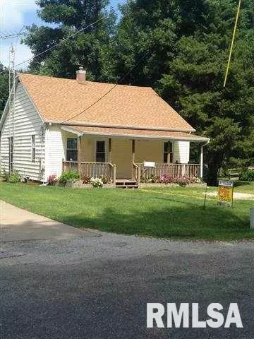 326 N Spring St, Mount Pulaski, IL 62548 photo 1