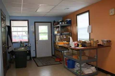 626 S Bates Rd, Mount Pulaski, IL 62548 photo 8