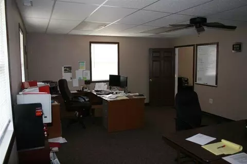 626 S Bates Rd, Mount Pulaski, IL 62548 photo 7