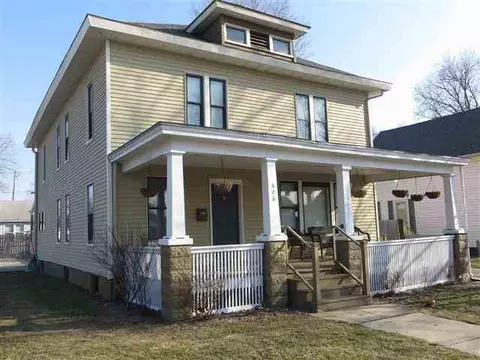626 N Kickapoo St, Lincoln, IL 62656 photo 1
