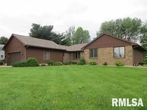 16 Pinehurst Rd, Lincoln, IL 62656 photo 1
