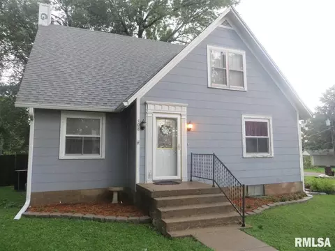 408 SE Logan St, Emden, IL 62635 photo 1