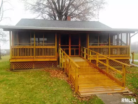 100 German Ave, Mount Pulaski, IL 62548 photo 1