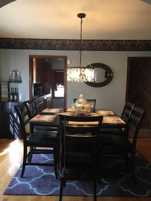 2013 S State St, Springfield, IL 62704 photo 4