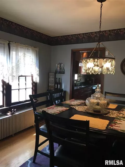 2013 S State St, Springfield, IL 62704 photo 6