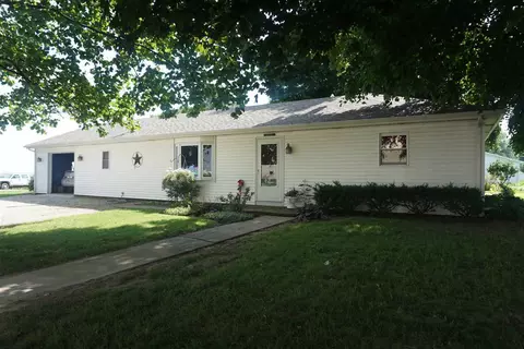 108 Archer, Emden, IL 62635 photo 1