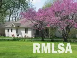 416 N Spring St, Mount Pulaski, IL 62548 photo 1