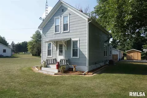 223 E German Ave, Mount Pulaski, IL 62548 photo 1