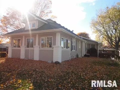 113 S West St, Mclean, IL 61754 photo 1