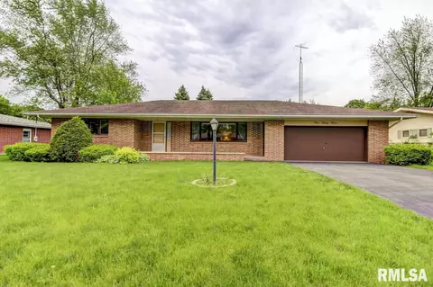 433 Minder Dr, Lincoln, IL 62656 photo 1