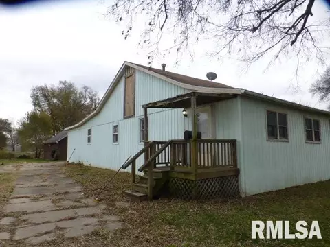 928 N Kickapoo St, Lincoln, IL 62656 photo 1