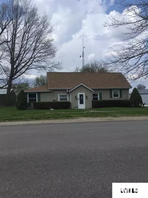 356 E Washington St, Greenview, IL 62642 photo 1