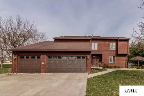 1 Pinehurst Dr, Mattoon, IL 61938 photo 1