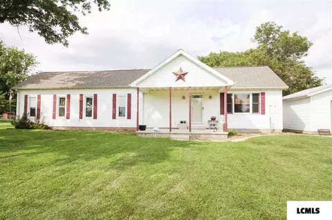 1012 Sheldon St, Cornland, IL 62519 photo 1