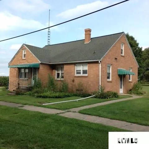 112 Pearl St, Emden, IL 62635 photo 1